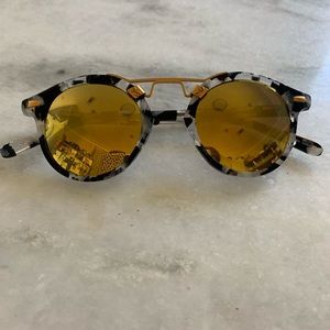 KREWE UNISEX St. Louis Classics interstellar mirrored sunglasses